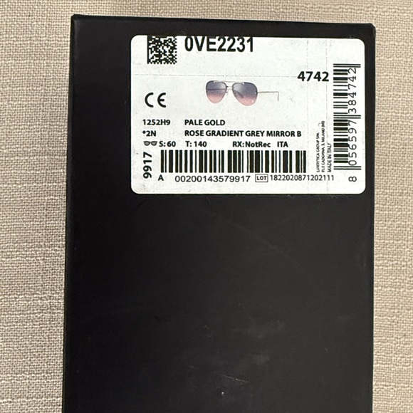 NWT - Versace Gold Frame Aviator Sunglasses with Purple-Rose Gradient Lenses - Picture 7 of 7